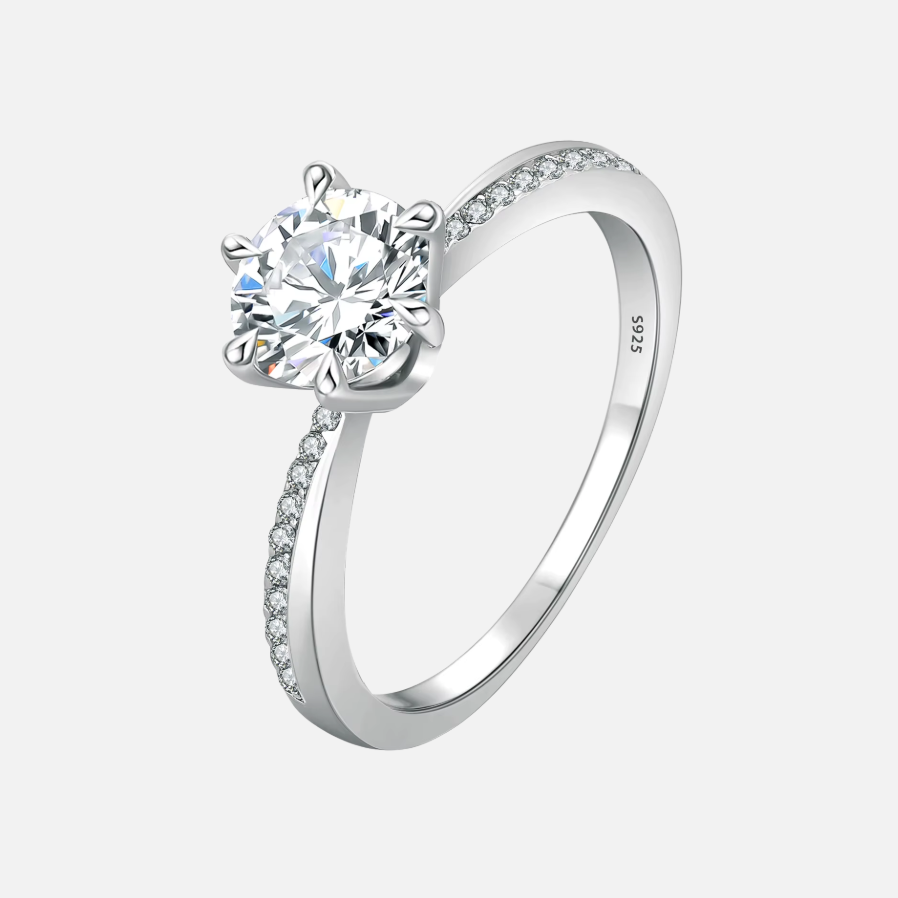 MOISSANITE STUD RING