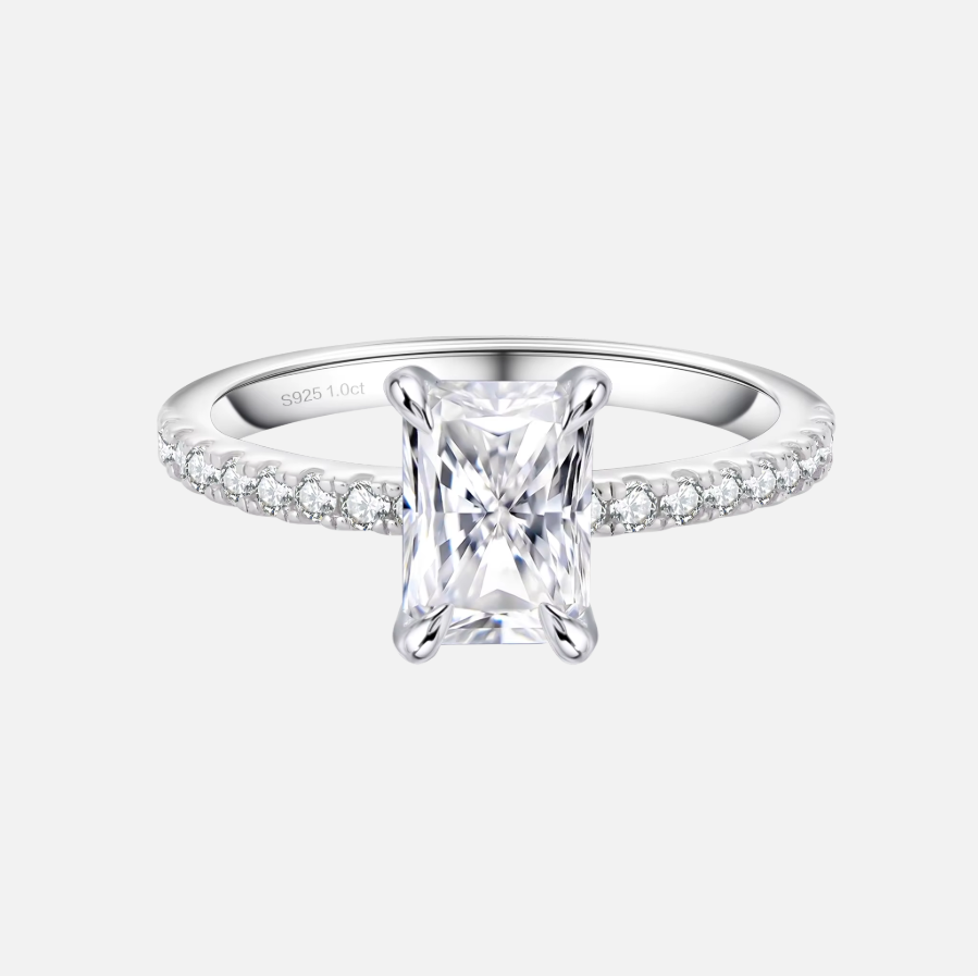 MOISSANITE CUT RING